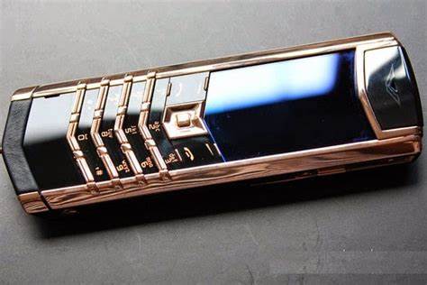 گوشی موبایل طرح ورتو مدل Vertu Signature S RoseGold Edition