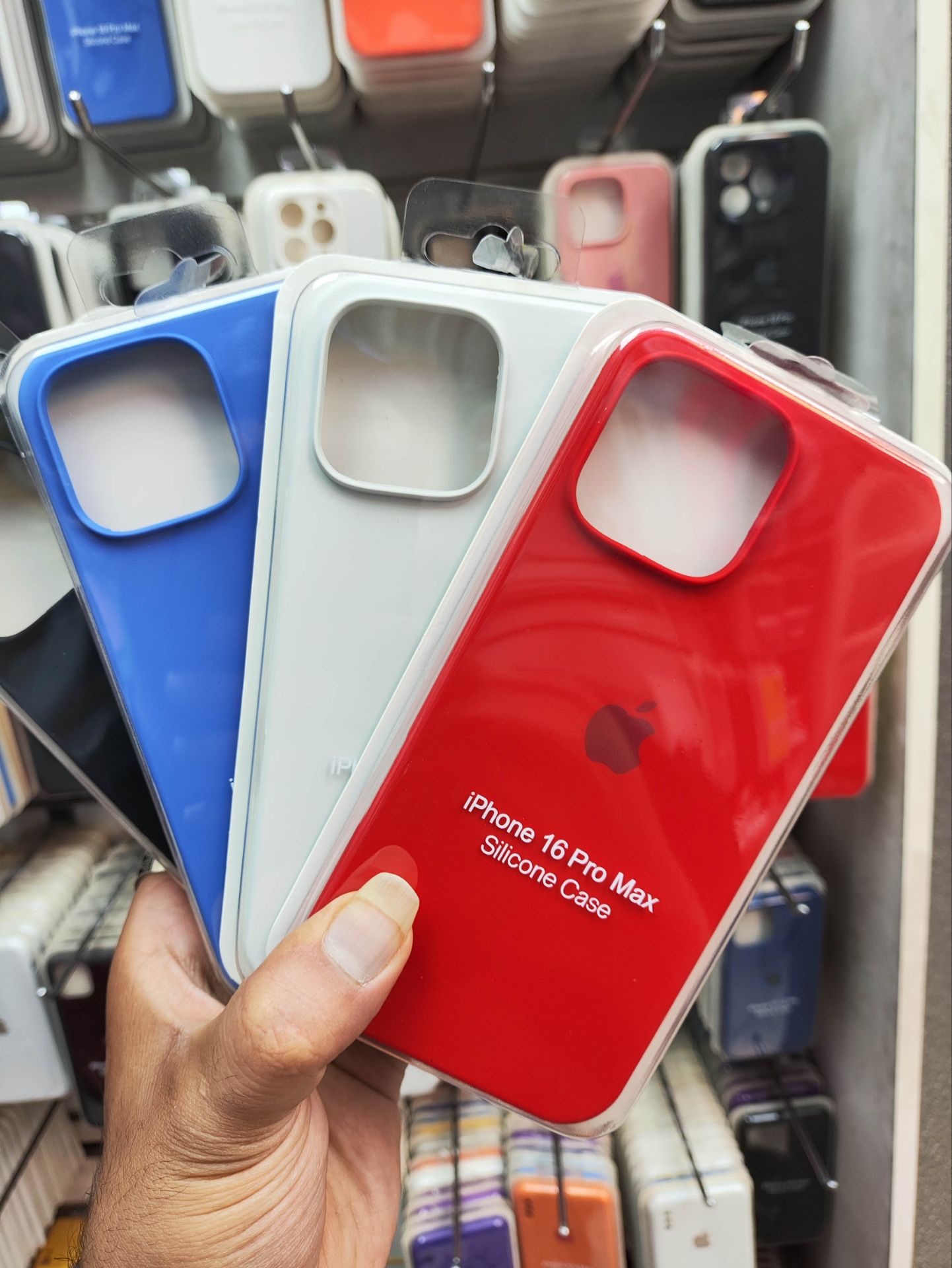 کاور سیلیکونی اپل مدل آیفون 15 پرو