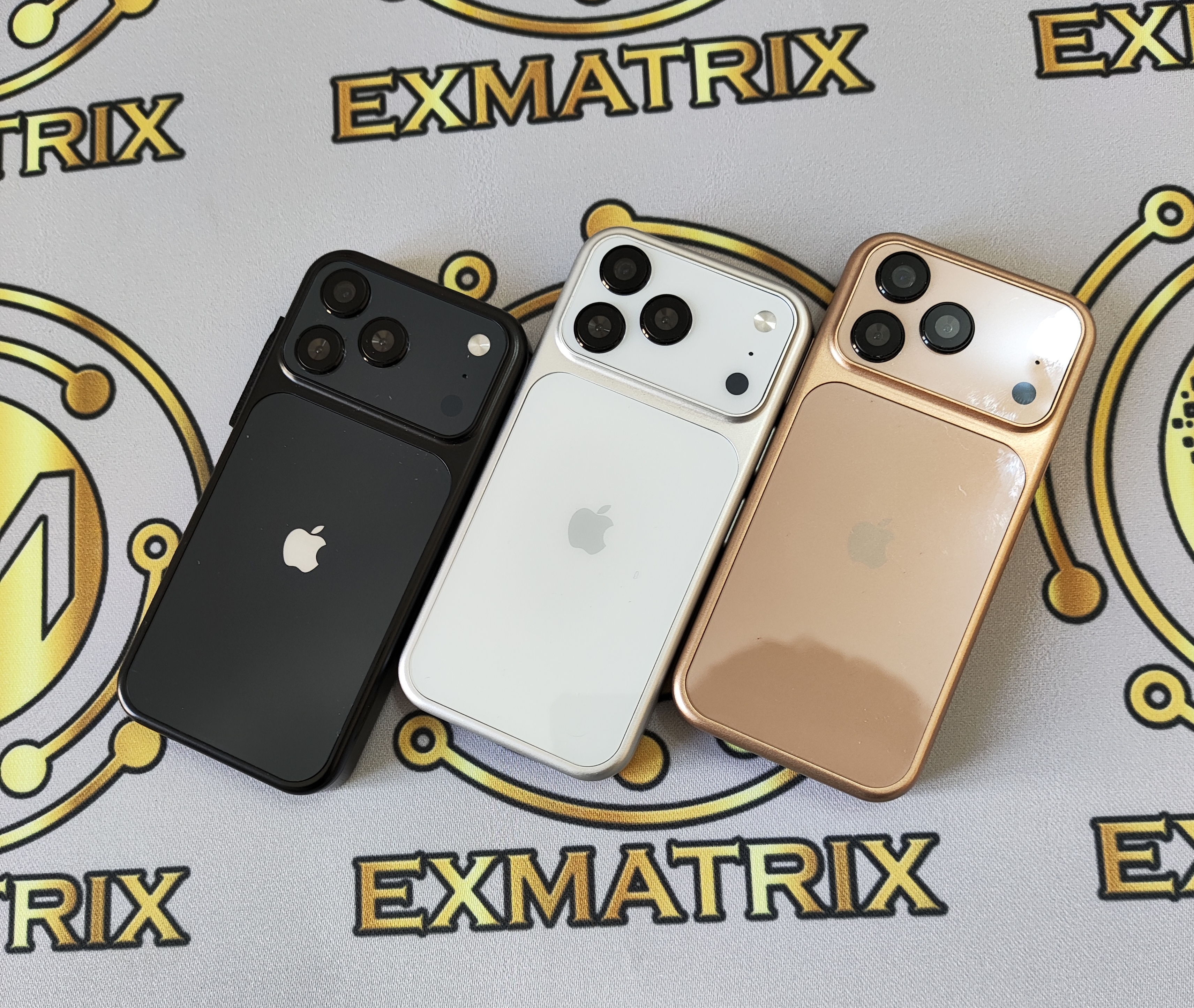 گوشی Servo مدل iPhone 17 mini | سایز 4.5 اینچ